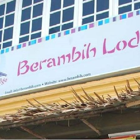 كوشنج Berambih Lodge المظهر الخارجي الصورة